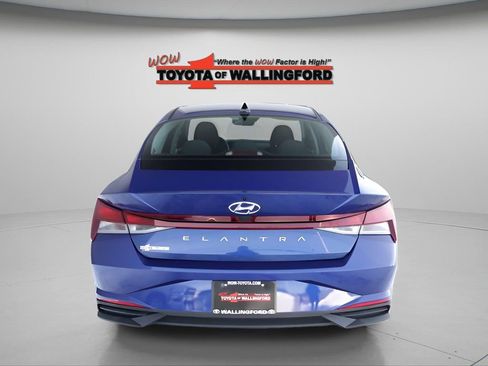 Used 2021 Hyundai Elantra SE image 10