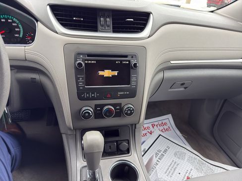 Used 2017 Chevrolet Traverse LS image 16