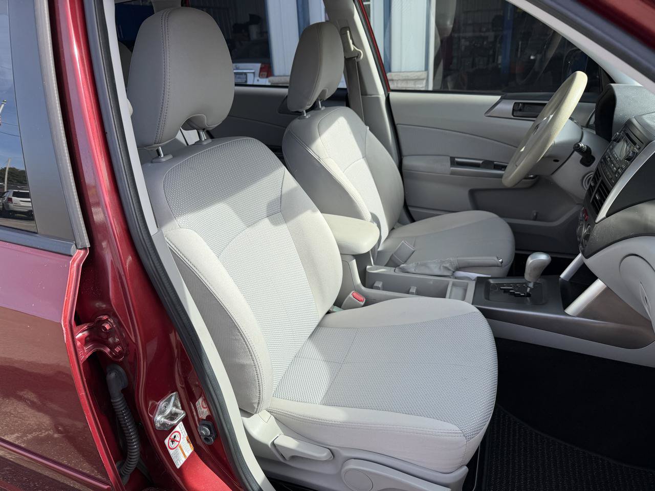 Used 2013 Subaru Forester 2.5X w/ Popular Pkg 3 AWD/4WD image 18