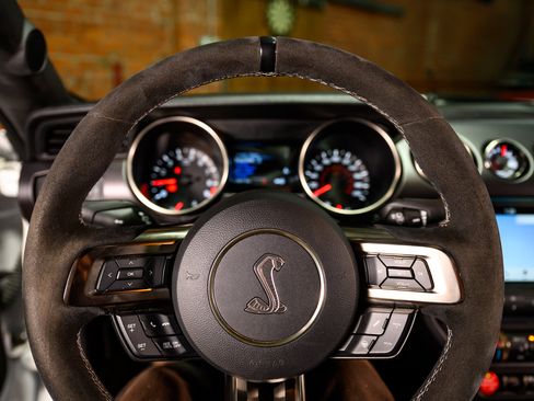 Used 2017 Ford Mustang Shelby GT350 w/ Electronics Package image 46