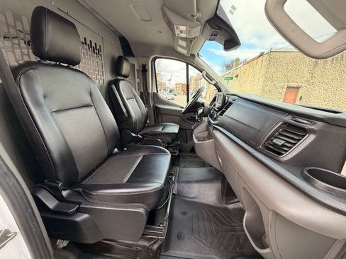 Used 2022 Ford Transit 150 Low Roof image 24