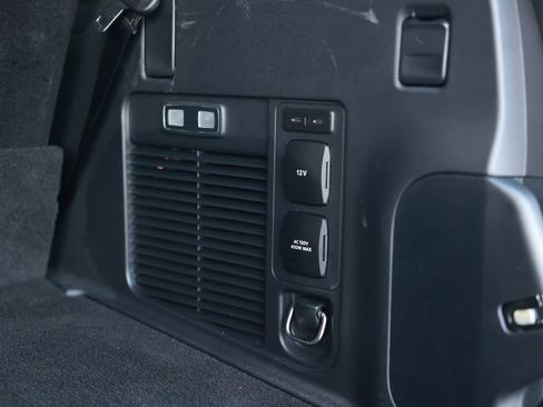 Used 2025 Ford Expedition Active AWD/4WD image 40