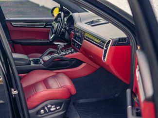 Used 2019 Porsche Cayenne Turbo AWD/4WD video 2