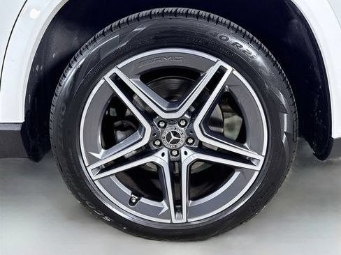 Used 2023 Mercedes-Benz GLS 450 4MATIC image 34