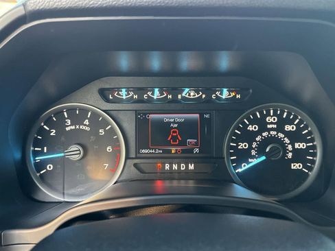 Used 2019 Ford F150 XLT w/ Equipment Group 302A Luxury image 37