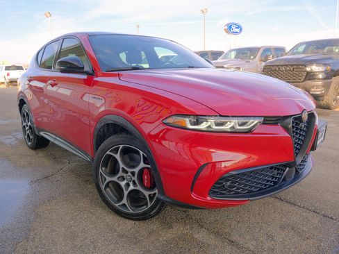 Used 2024 Alfa Romeo Tonale Veloce image 12