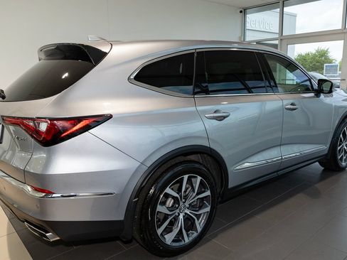 Used 2022 Acura MDX FWD w/ Technology Package image 19