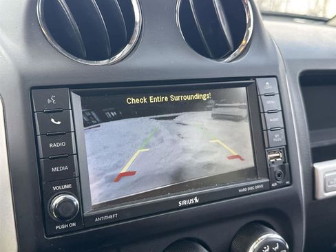 Used 2016 Jeep Compass High Altitude image 25