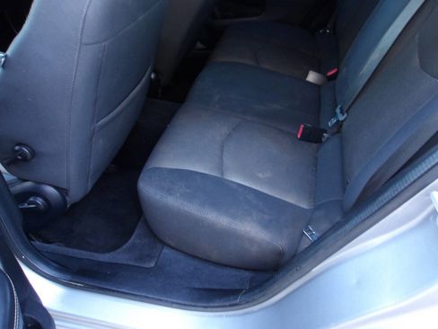 Used 2013 Dodge Avenger SE FWD image 19