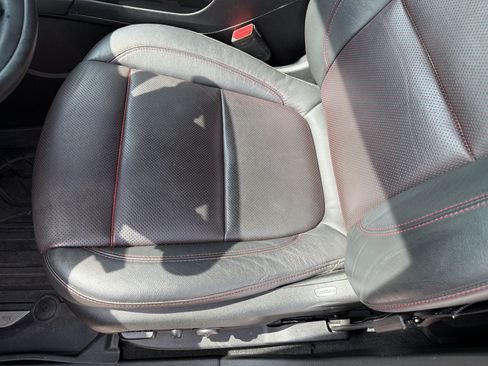Used 2019 Chevrolet Blazer RS FWD image 15