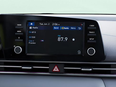 New 2025 Hyundai Elantra SE image 13