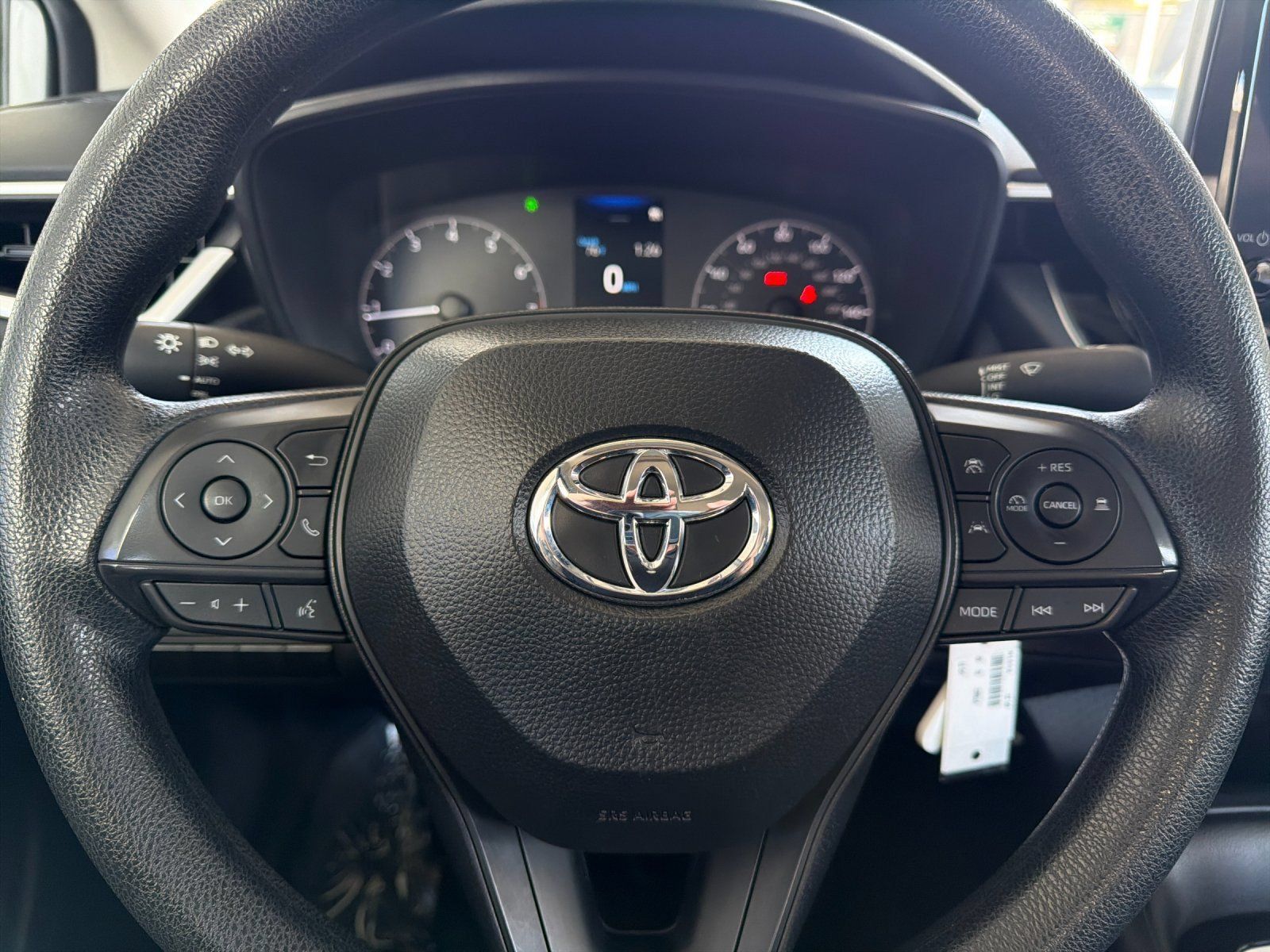 Used 2025 Toyota Corolla LE FWD image 19