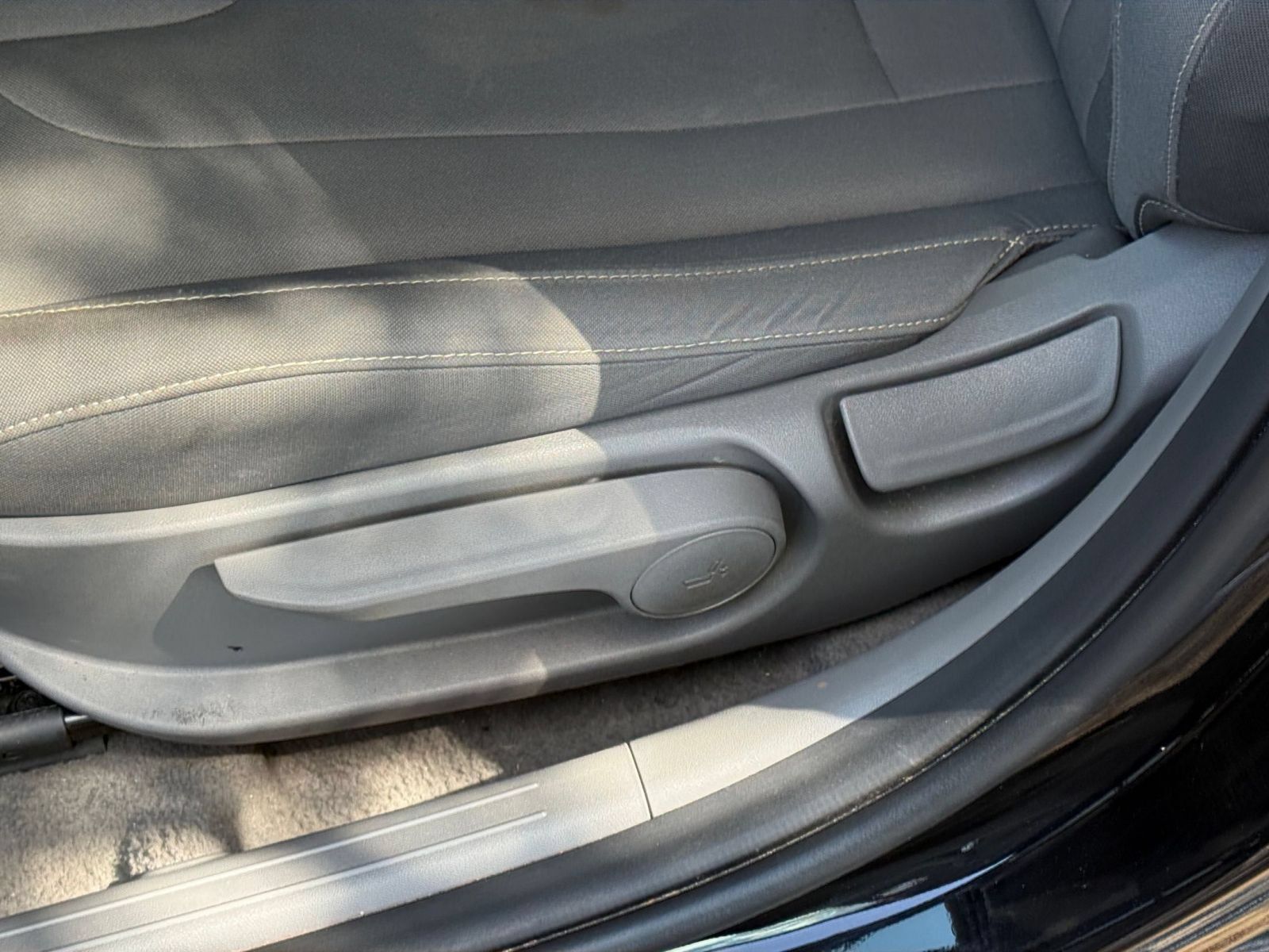 Used 2026 Hyundai Elantra Sport FWD image 21