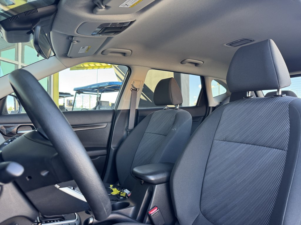 Used 2024 Kia Seltos LX AWD/4WD image 32