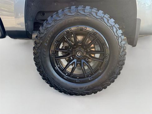 Used 2023 Chevrolet Silverado 1500 High Country w/ Z71 Off-Road Package image 35