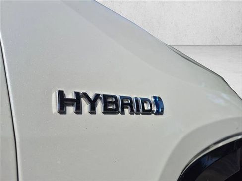Used 2019 Toyota RAV4 XSE AWD/4WD image 7