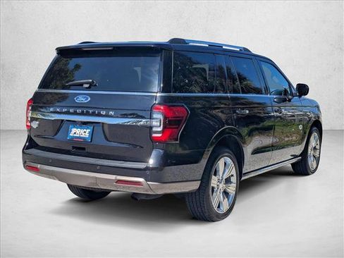 Used 2024 Ford Expedition King Ranch RWD image 5