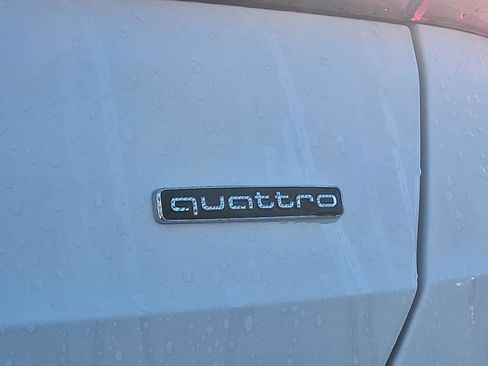 Certified 2025 Audi Q3 2.0T Premium w/ Convenience Package image 33