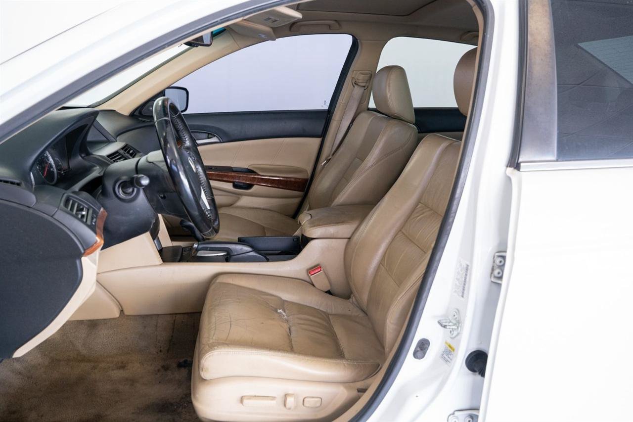 Used 2011 Honda Accord EX-L image 9