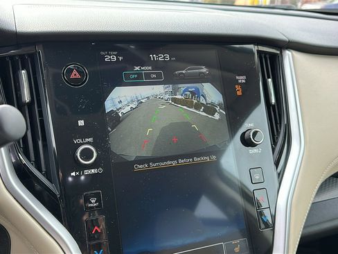 Used 2023 Subaru Outback Premium image 15