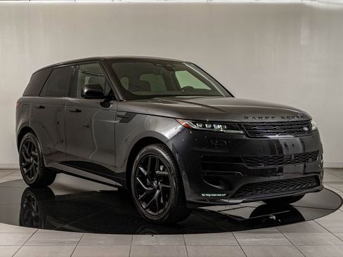 Used 2024 Land Rover Range Rover Sport Dynamic SE image 3