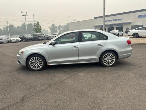 Used 2014 Volkswagen Jetta SEL FWD image 13
