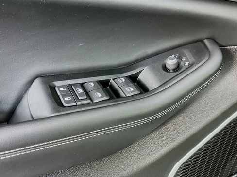 Used 2023 Jeep Grand Cherokee Limited AWD/4WD image 27