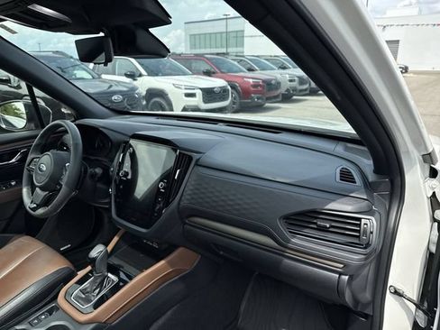 Certified 2025 Subaru Forester Touring w/ Popular Package - Touring AWD/4WD image 19