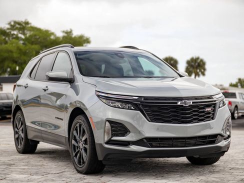Used 2024 Chevrolet Equinox RS image 1