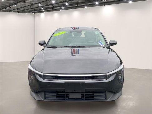 Certified 2025 Kia K4 FWD image 3