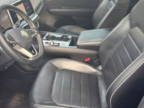 Used 2024 Volkswagen Atlas SEL AWD/4WD image 9