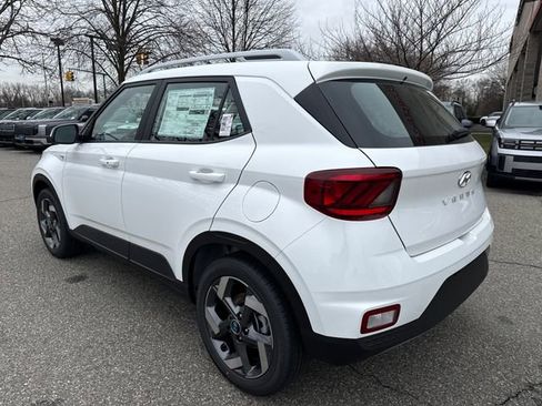 New 2026 Hyundai Venue SEL image 11