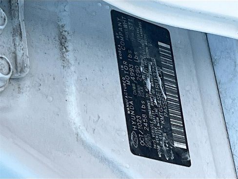 Used 2024 Genesis G70 3.3T Advanced image 33