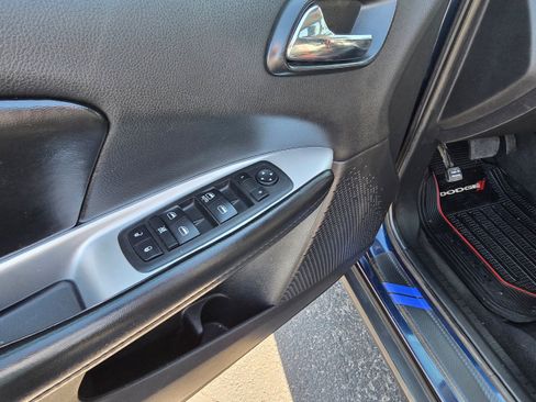 Used 2018 Dodge Journey SXT w/ Premium Group FWD image 12