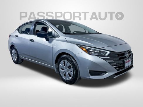 Certified 2025 Nissan Versa S w/ Trunk Package image 3