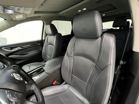 Used 2018 Buick Enclave Essence AWD/4WD image 14