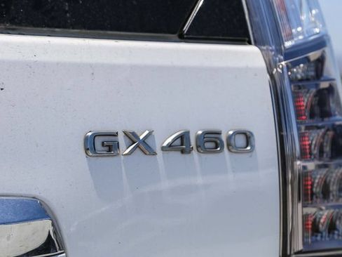 Used 2016 Lexus GX 460 w/ Premium Package AWD/4WD image 9