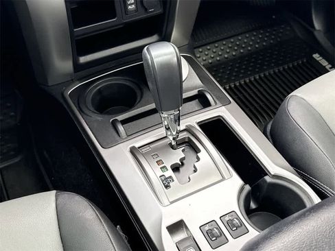 Used 2018 Toyota 4Runner SR5 Premium image 20