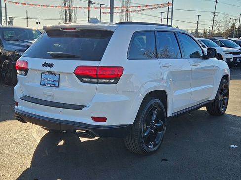 Used 2014 Jeep Grand Cherokee Summit image 6