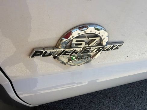 Used 2015 Ford F550 4x4 Crew Cab Super Duty image 7