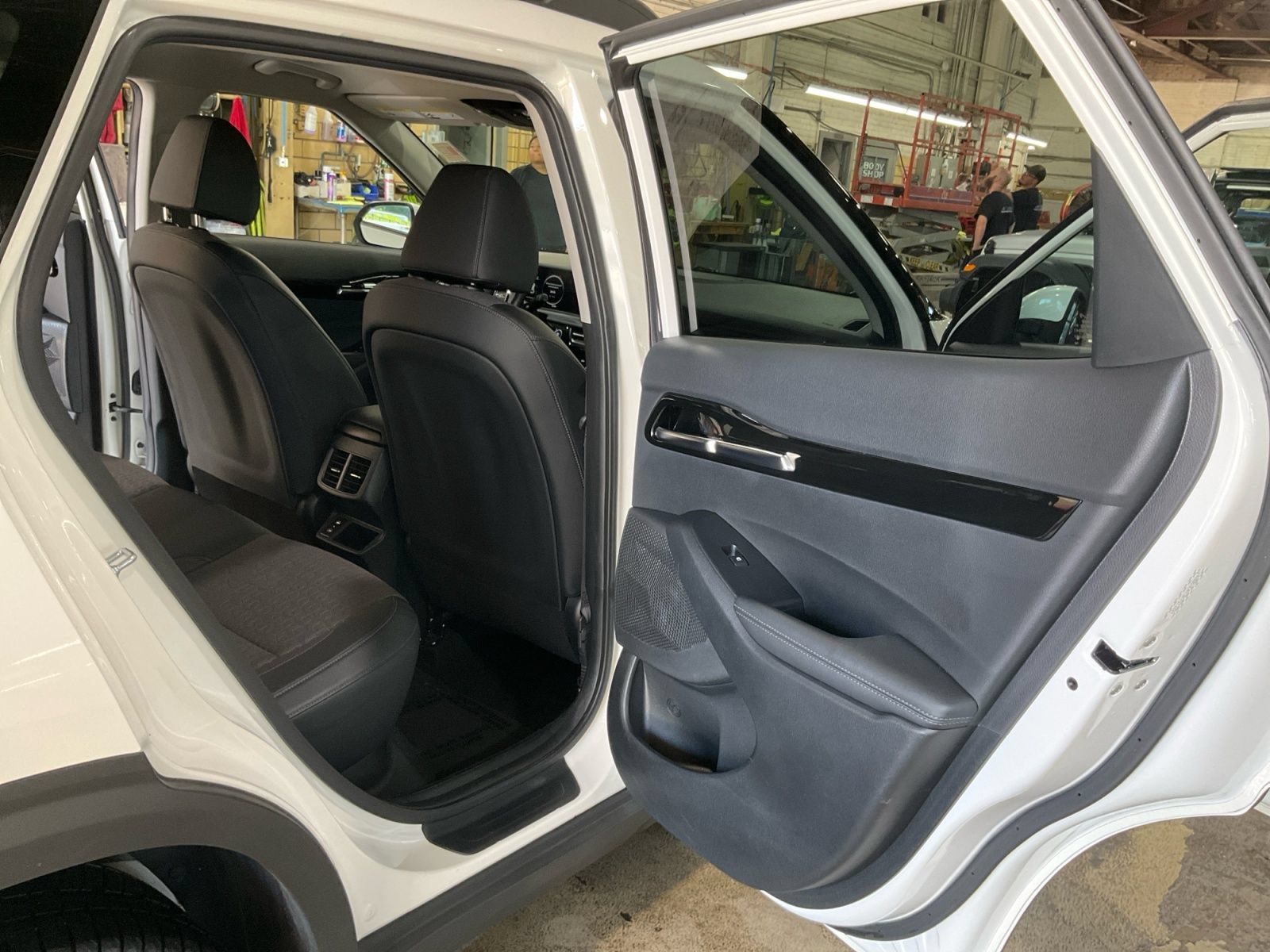 Used 2024 Kia Seltos X-Line AWD/4WD image 19