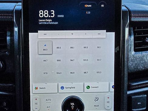 Used 2023 Ford Expedition Limited image 14