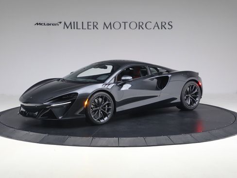 New 2026 McLaren Artura image 2