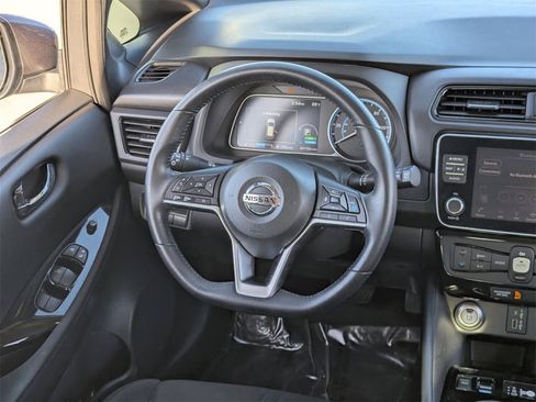 Used 2020 Nissan Leaf SV Plus w/ SV Plus Technology Package image 13