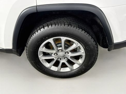 Used 2016 Jeep Grand Cherokee Limited AWD/4WD image 22