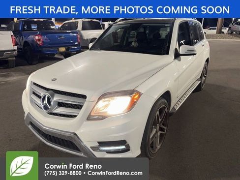 Used 2015 Mercedes-Benz GLK 350 4MATIC image 3