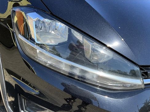 Used 2019 Volkswagen Golf Alltrack S image 28