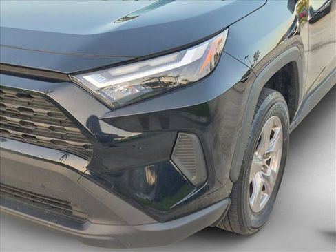 Used 2024 Toyota RAV4 LE AWD/4WD image 10