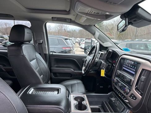 Used 2019 GMC Sierra 3500 Denali w/ Duramax Plus Package image 20
