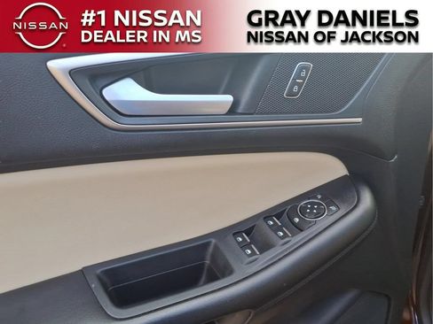 Used 2022 Ford Edge SEL AWD/4WD image 11